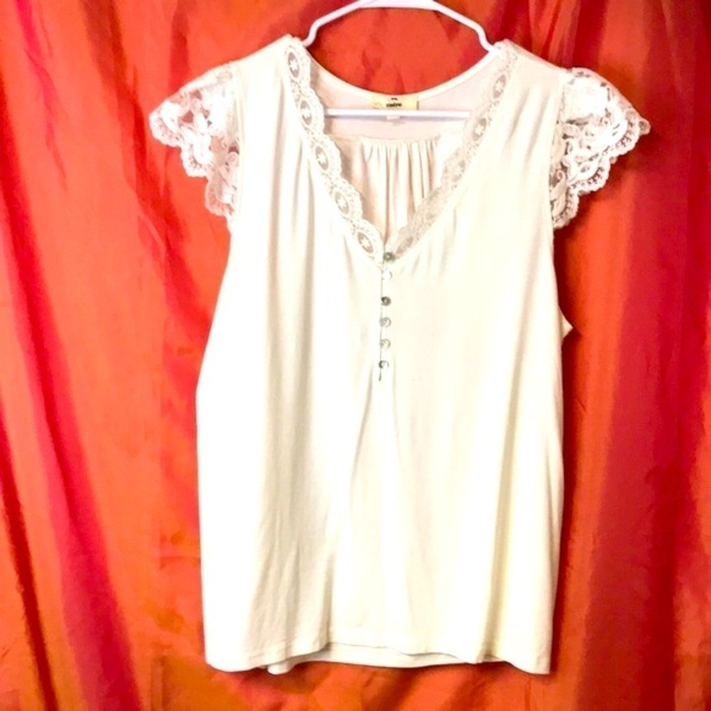ENTRO Women’s Pullover Tunic Top Off White With Lace Flutter Sleeve V Neck Sz L